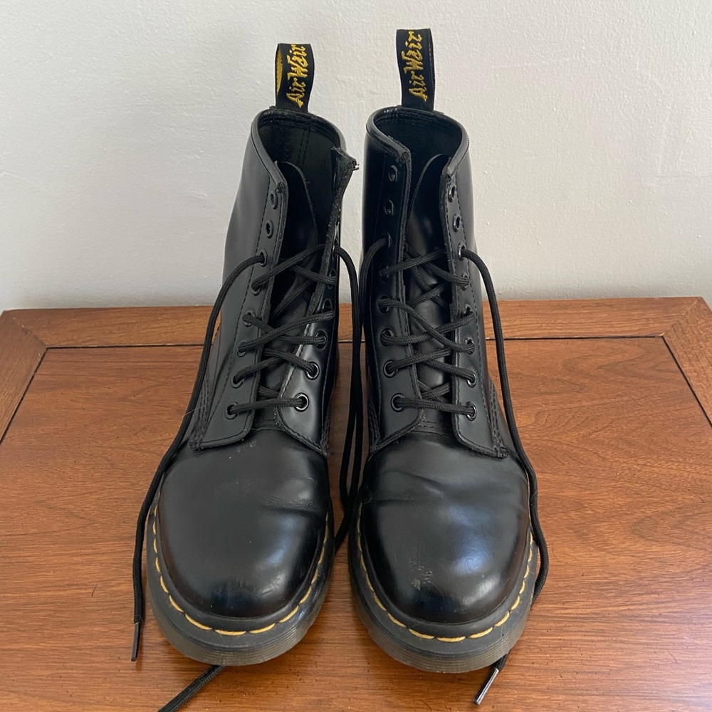 Women’s Doc Marten Smooth Leather Boots